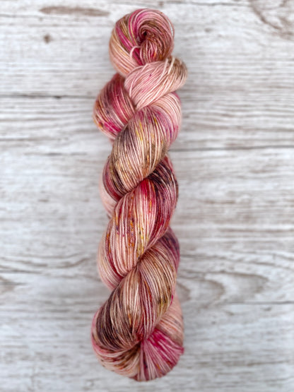 Sock „Dried rose“