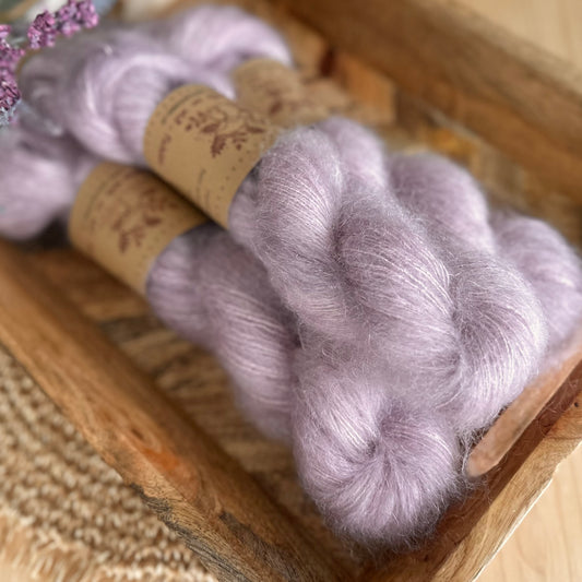 Kid Silk Lace Pailetten „Flieder“