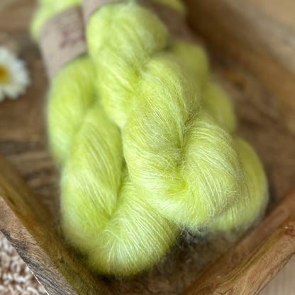 Super Kid Silk Pailletten Limettengrün“