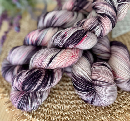 Sock „Dunkle Orchidee“