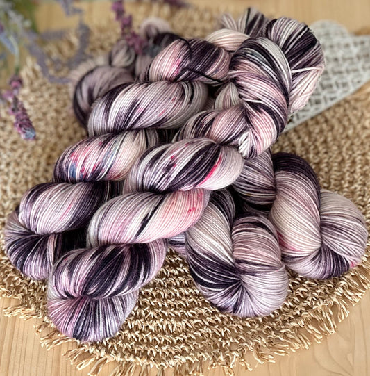 Sock „Dunkle Orchidee“
