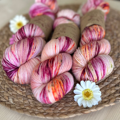 Merino Sock 360 „Rosenhecke“