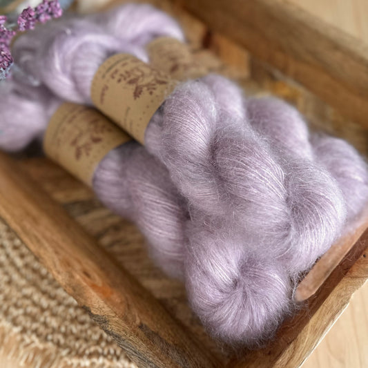 Kid Silk Lace Pailetten „Flieder“